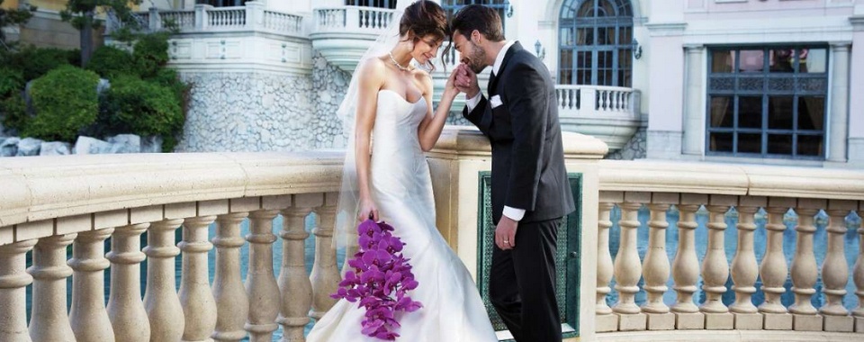 Mariage russe traditionnel avec les superstitions et rites ancestraux